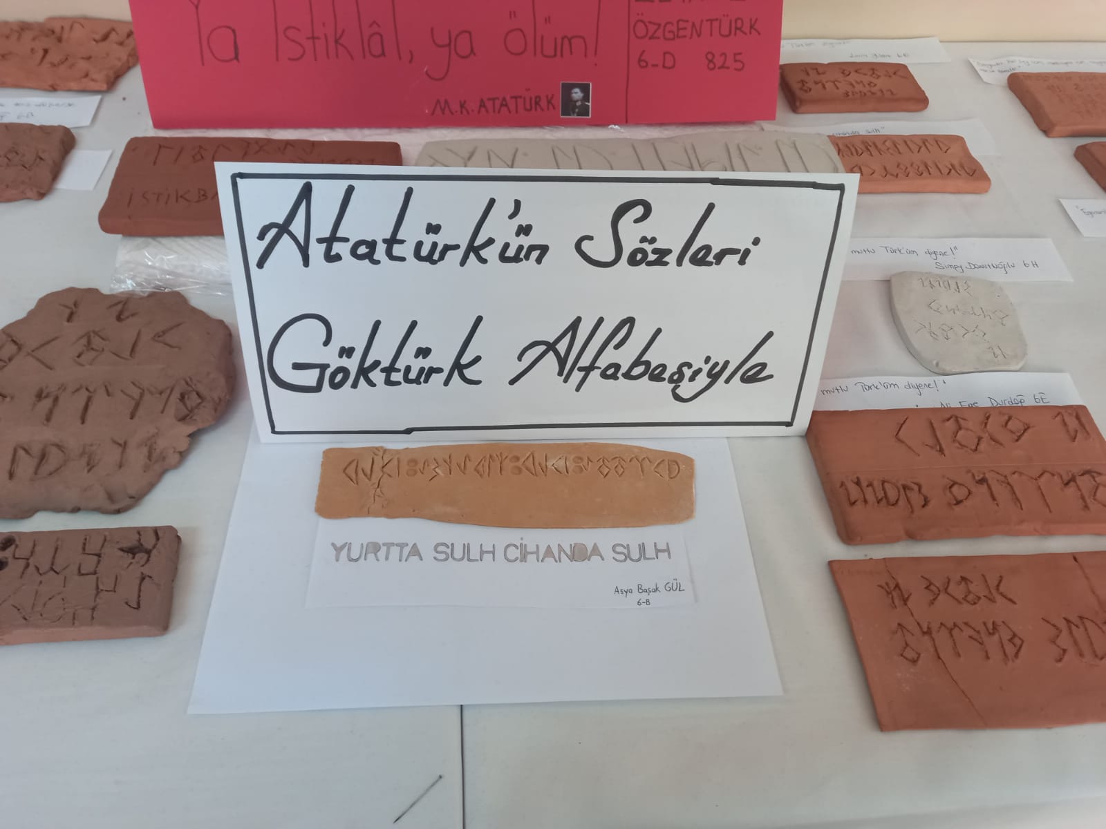 GÖKTÜRK ALFABESİYLE ATATÜRK’ÜN SÖZLERİ